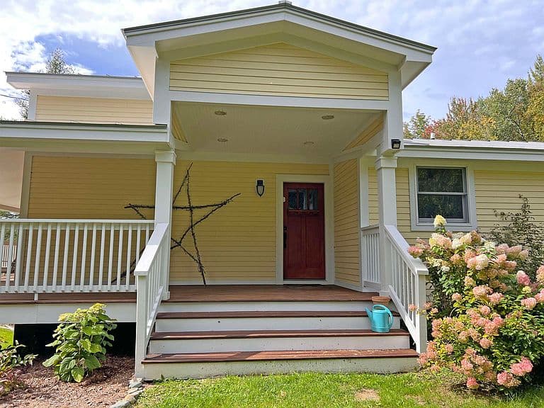 121 Fisher Road photo 4