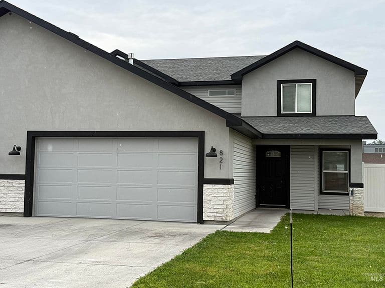 821 Jack Ave photo 1