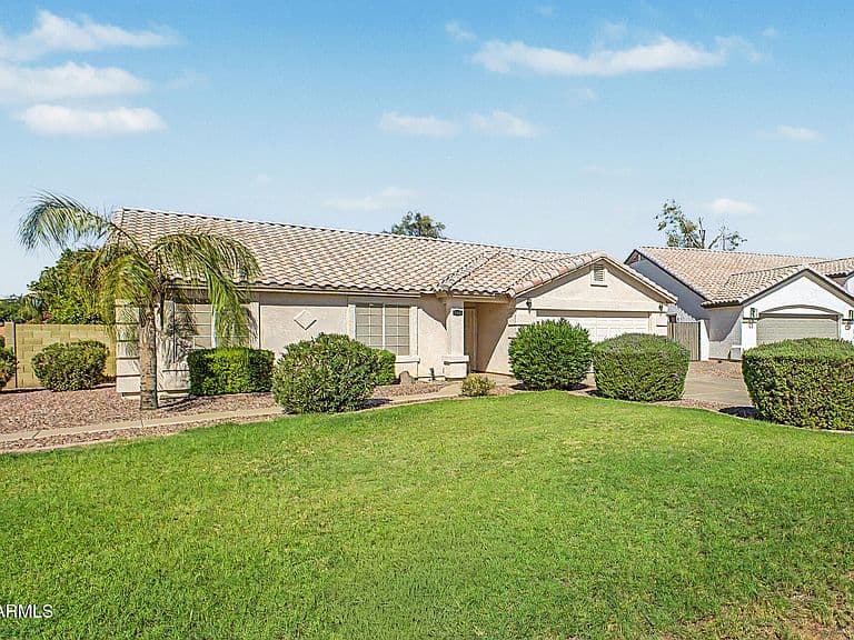938 S SAN JOAQUIN Court photo 2