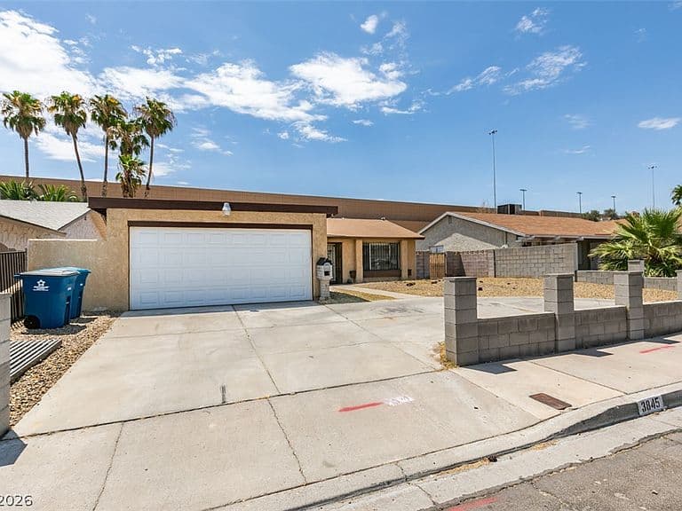 3845 Chutney St photo 2