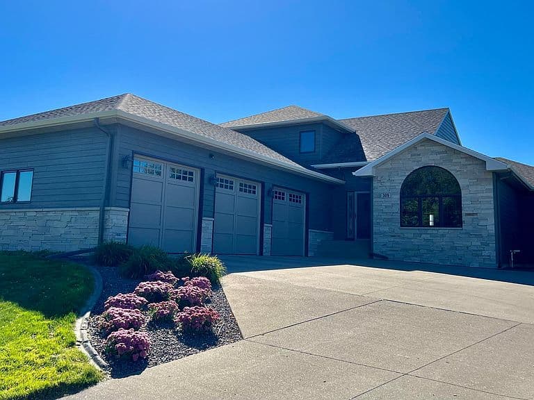 309 Country Dr photo 3