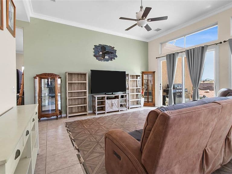 7268 E Superstition Drive photo 4