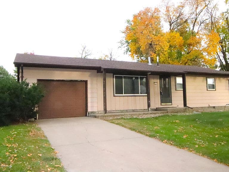 320 N Meyer Ln photo 2