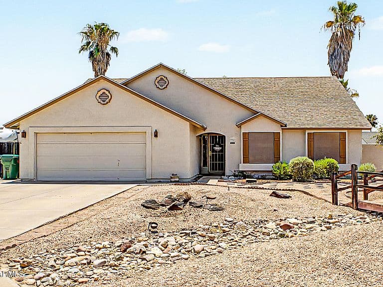 3053 E LOCKWOOD Street photo 1
