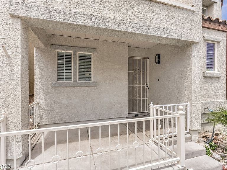 9052 Silk Threads Ave photo 3