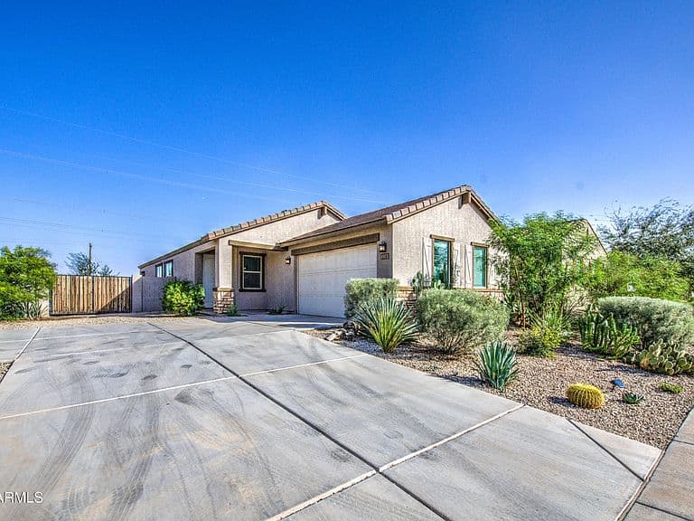 238 S SAN FERNANDO Lane photo 1