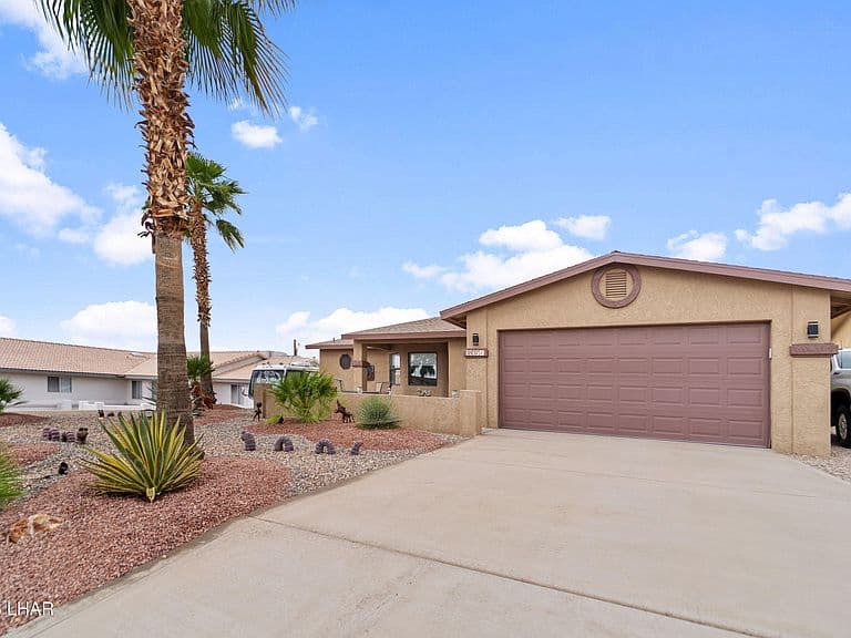 3837 Whaler Dr photo 2