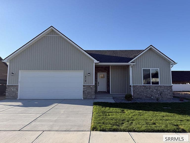 314 Poppy St photo 1