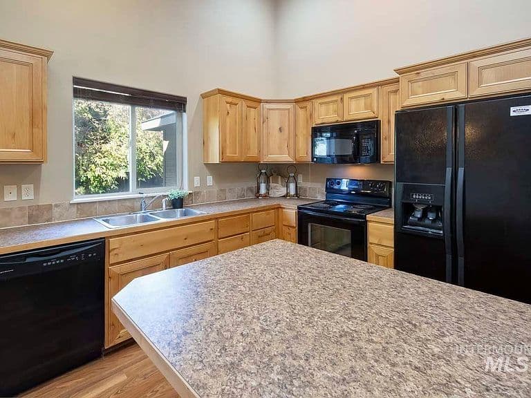 10262 W Breckfield St photo 5