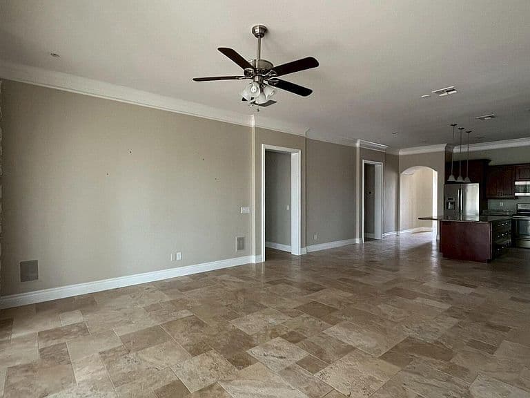 22167 N LAKESIDE Drive photo 5