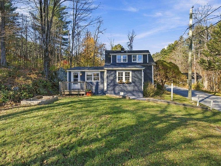17 & 22 Chalk Pond Road photo 1