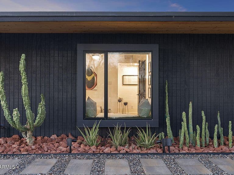 8124 E GRANADA Road photo 4