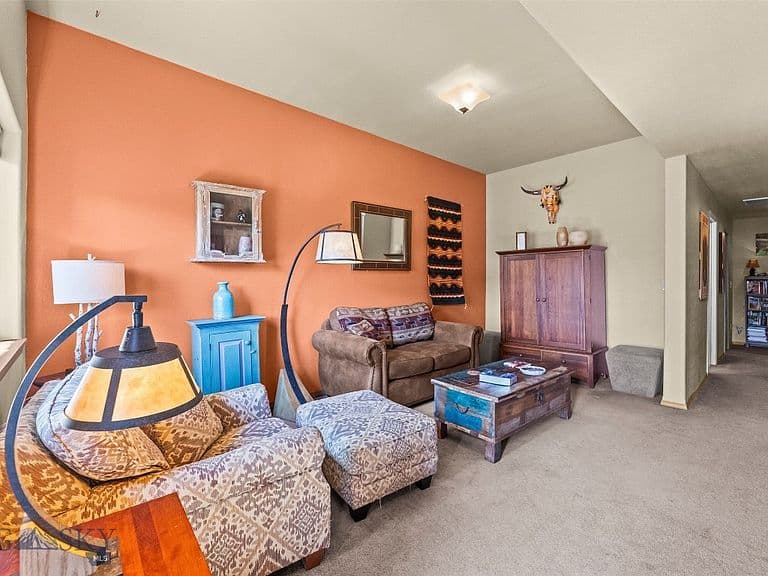1301 Absaroka Ct photo 5