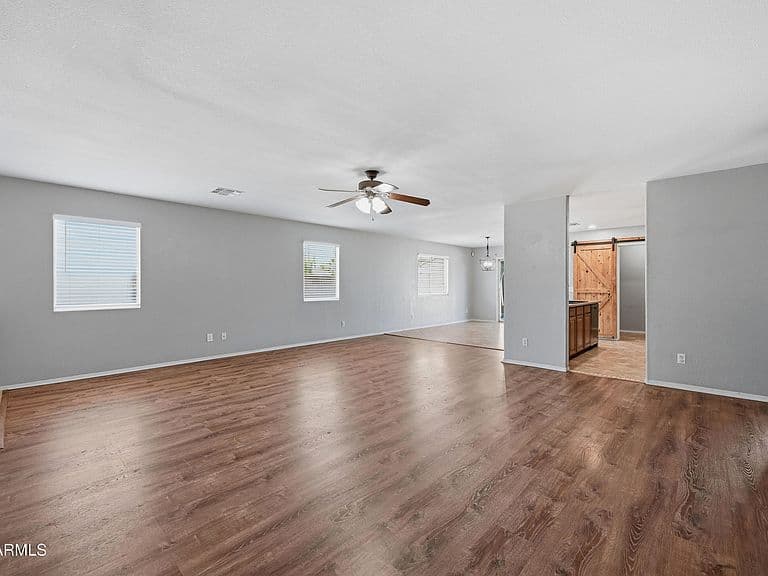 1244 E DESERT ROSE Trail photo 4