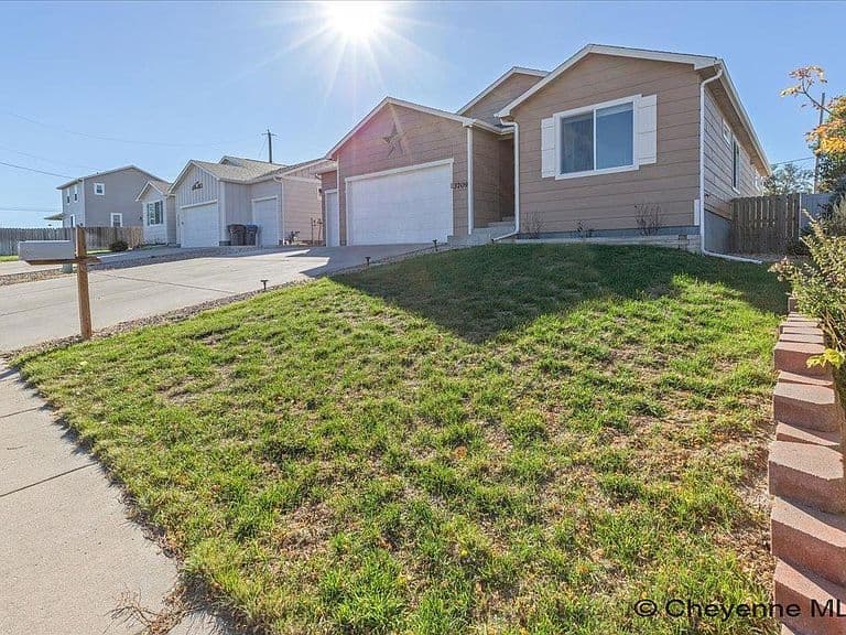 3709 Laramie St photo 3
