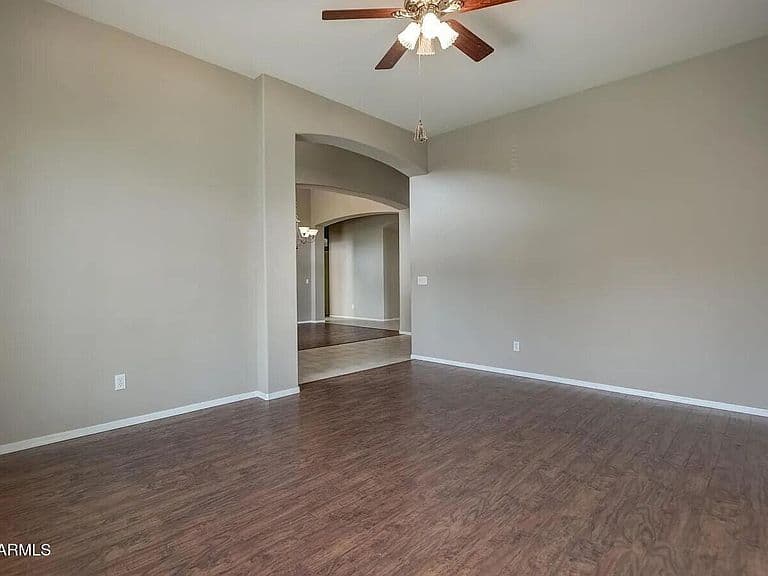 9757 E GRANDVIEW Street photo 3