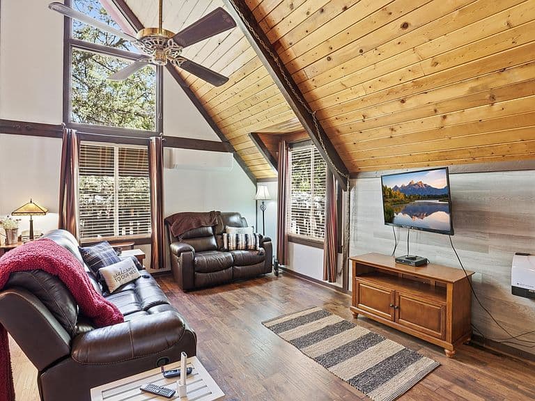 3949 N Apache Trl photo 4