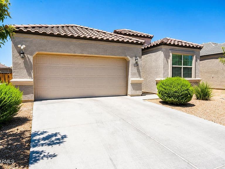 31058 W COLUMBUS Avenue photo 4