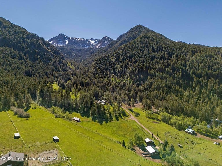 2903 Stewart Trl photo 2