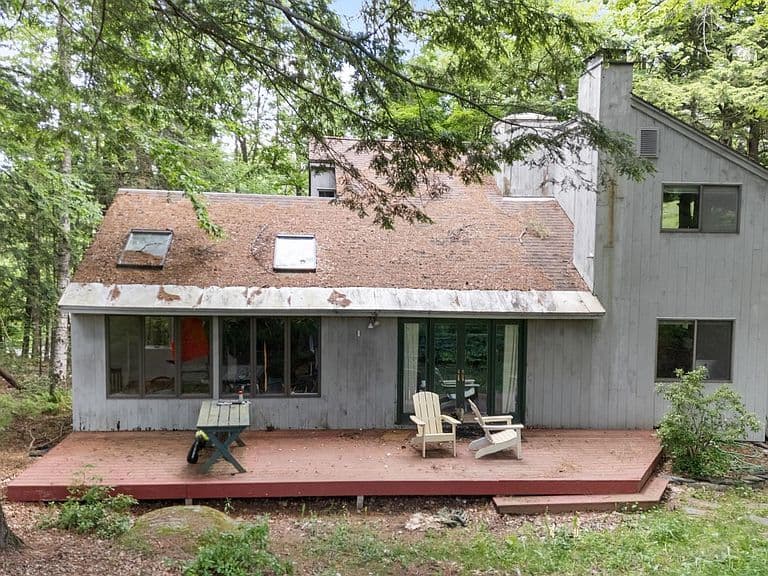 3 Longwood Drive photo 4