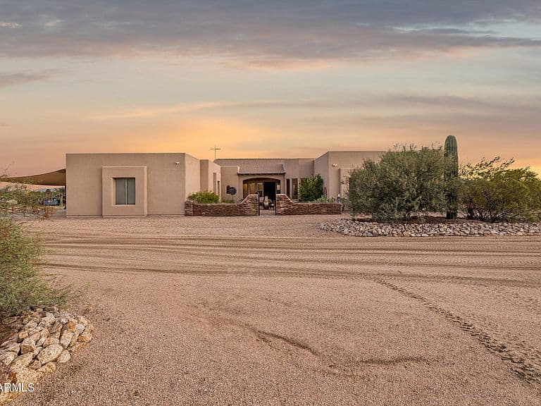 14906 E CHAPAROSA Way photo 2