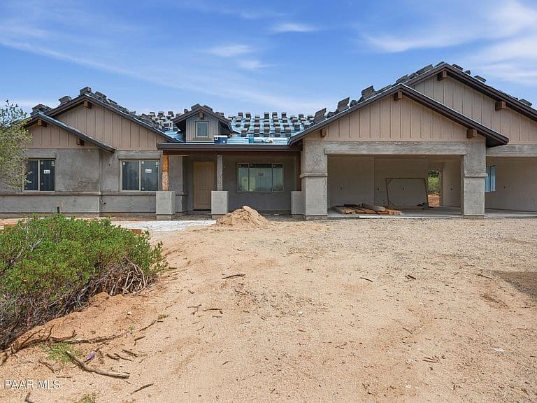 5465 W Carma Cir photo 2