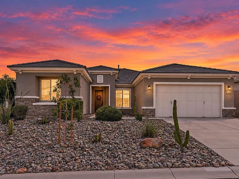 16459 W VALENCIA Drive photo 3