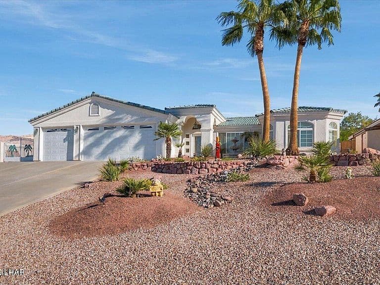 3210 Douglas Dr photo 3