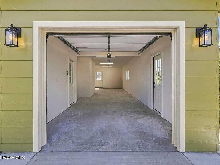 2241 Alta Vista Pl photo 5