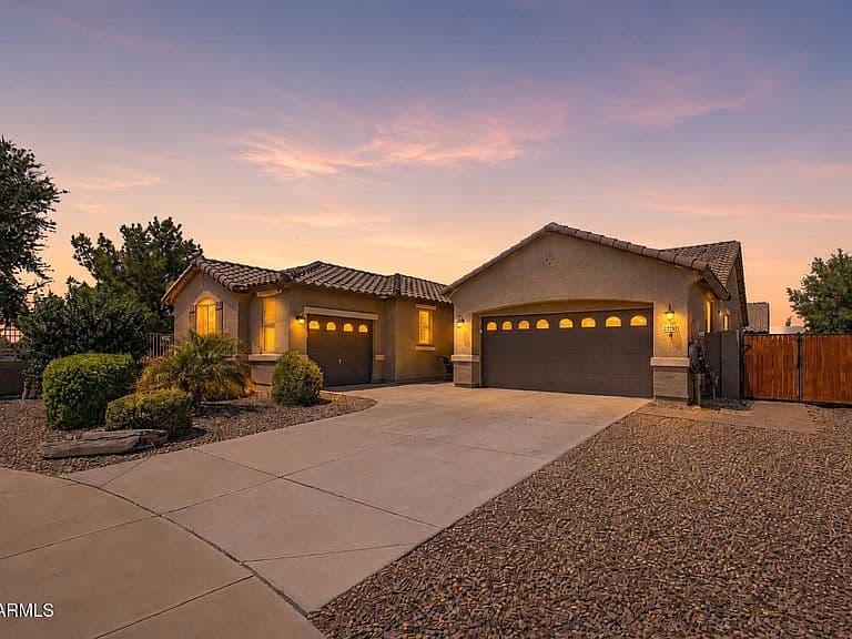 22220 E DESERT HILLS Court photo 1