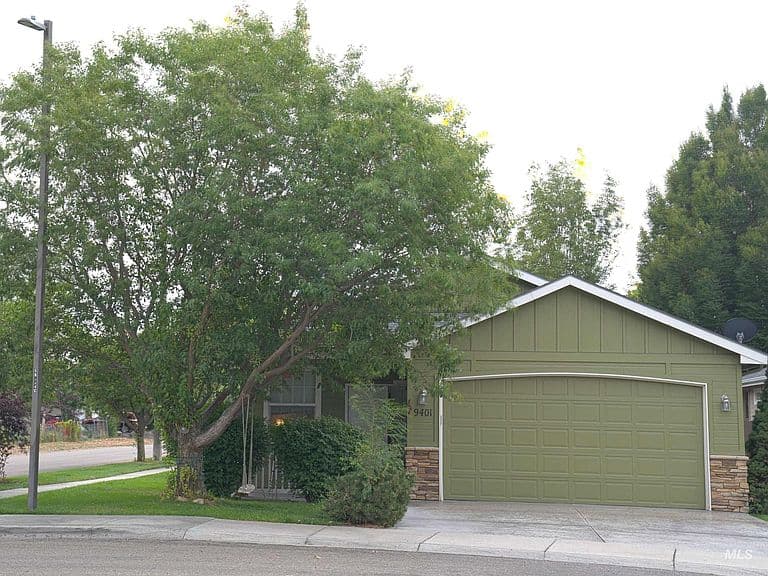 9401 W Granger Ct photo 1