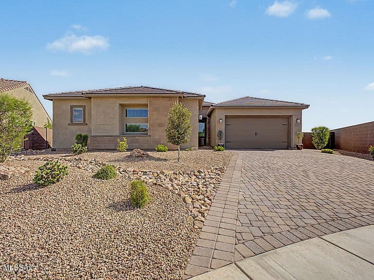 1100 E Paseo Arroyo Mayor photo 2