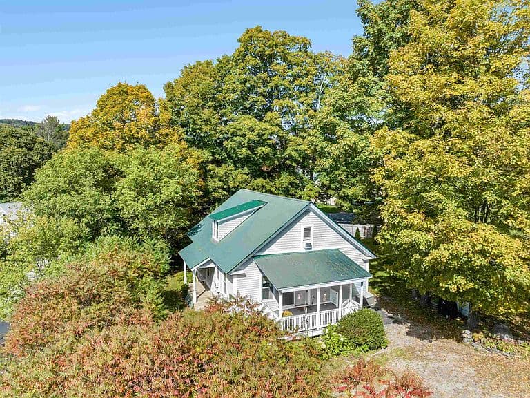 902 Needles Eye Road photo 2