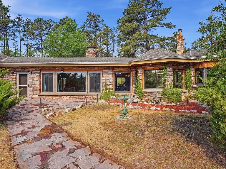 4335 Sturgis Rd photo 4