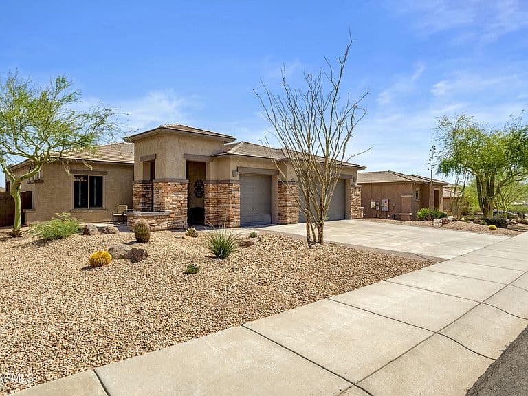 8372 W ANTELOPE Drive photo 2