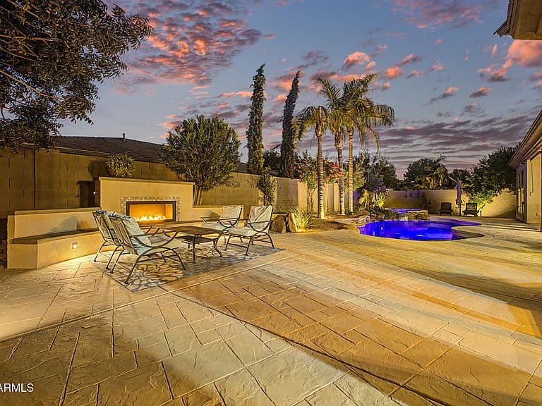 3083 E LINDA Lane photo 5