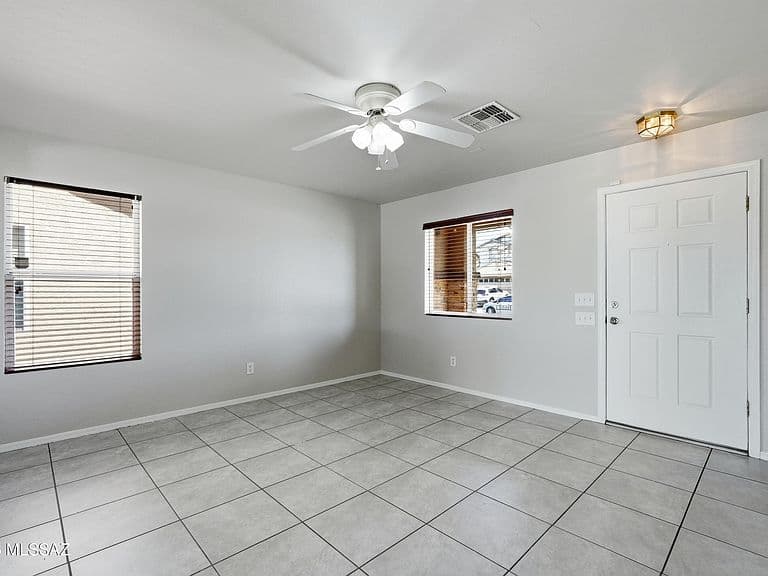 6808 S Parliament Dr photo 4