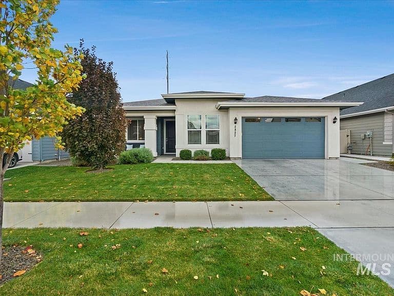 5827 W Riva Capri St photo 1