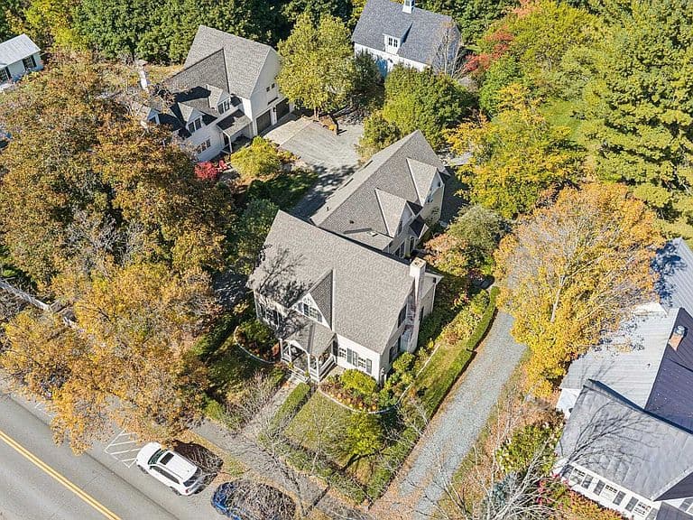18 Pleasant Street photo 5