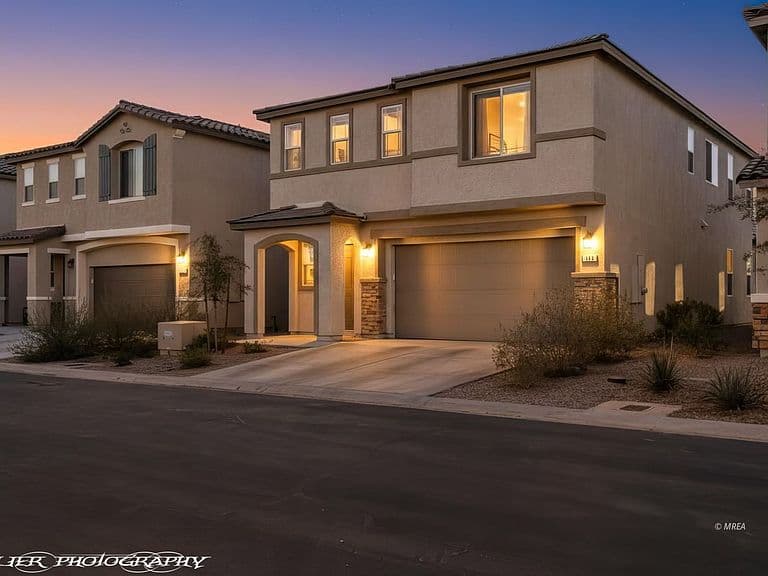 130 Parliament Cyn photo 1