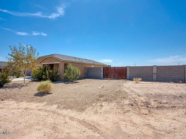 3540 N MATEO Drive photo 2