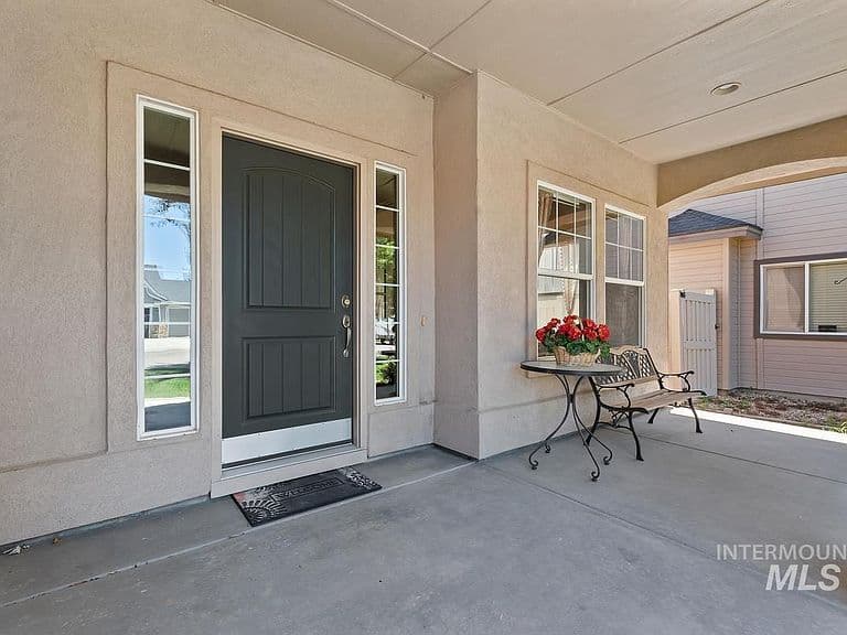 2946 N Christian Way photo 5