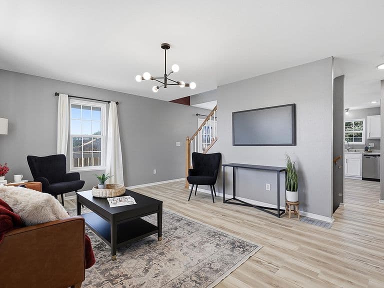 4550 Teak Dr photo 2