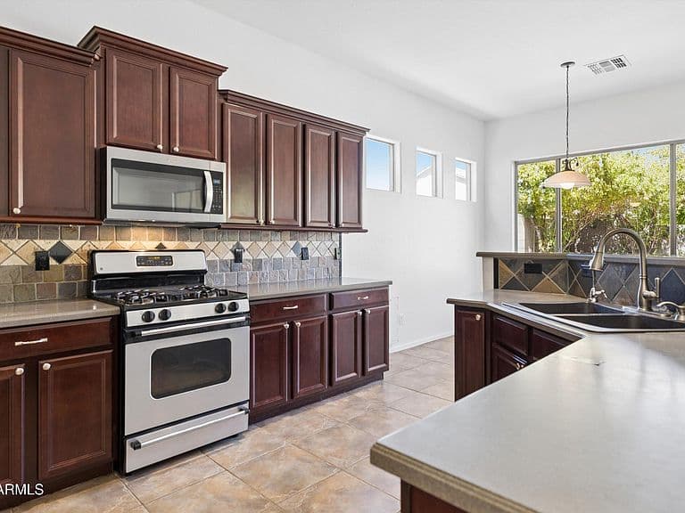 8364 W MOLLY Lane photo 4