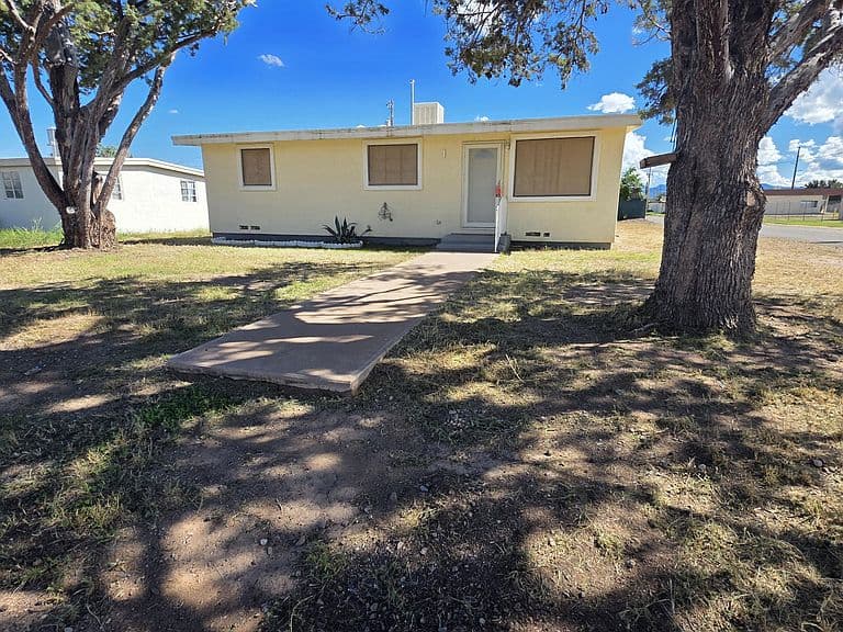 100 E PIMA Street photo 2
