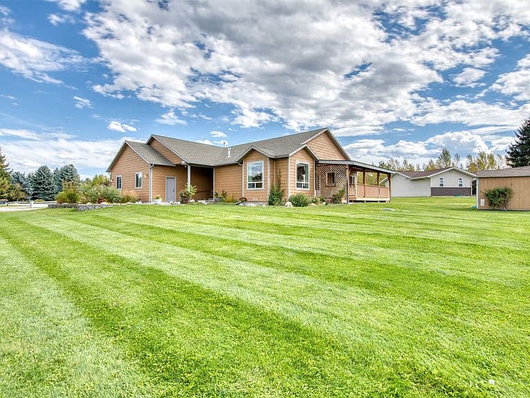 237 Antigone Dr photo 2