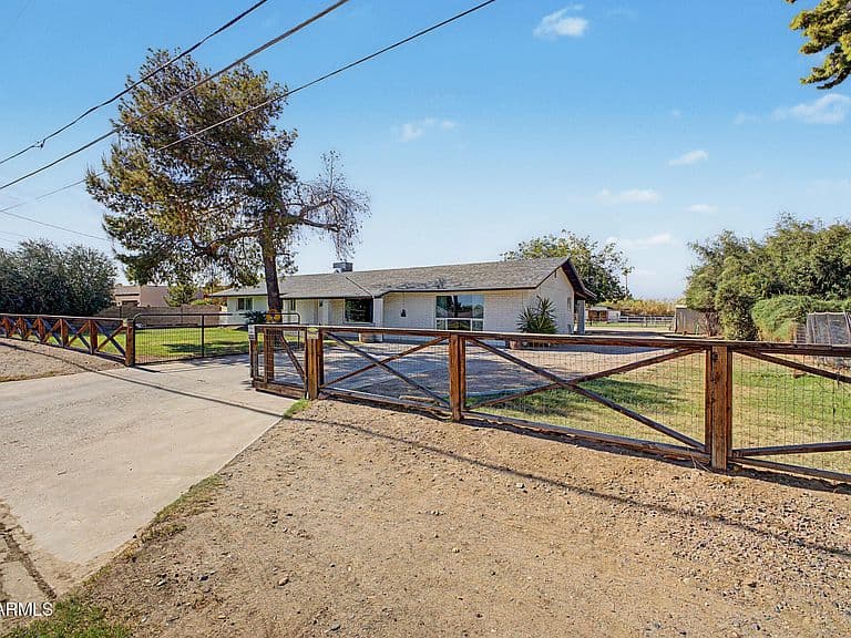 3522 W WESTCOTT Drive photo 4
