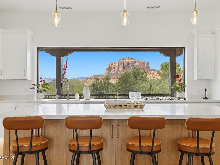185 Red Rock Drive photo 2