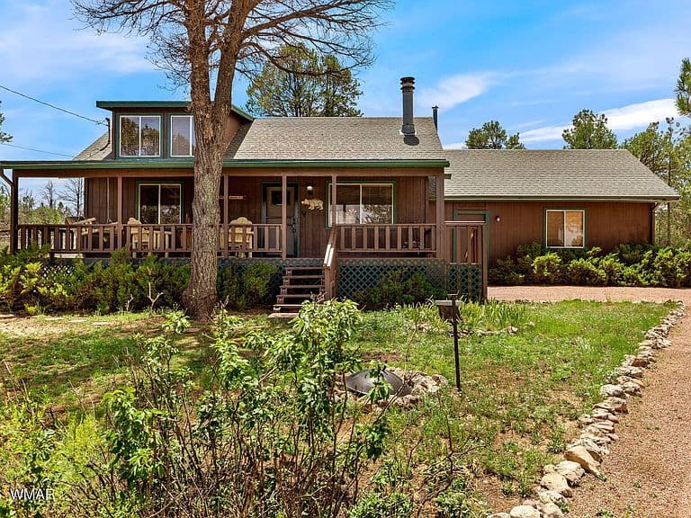 3351 Apache Dr photo 2