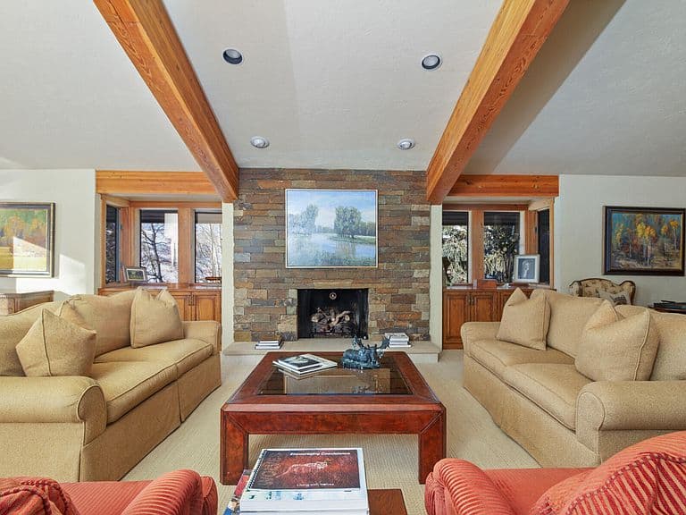 117 Skyline Dr photo 5